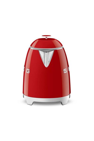 SMEG Red Mini Kettle in 50's Style Klf05Rdeu