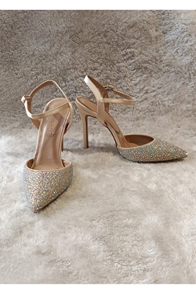 RUXENE ANNA SATEN GOLD TAŞ İŞLEME DETAYLI SİVRİ BURUN 10CM İNCE TOPUKLU AYAKKABI