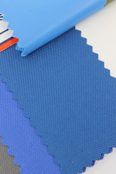 ERDAL DERİCİLİK Світло-блакитна тканина імпертекс щільністю 660 деньє, 5 метрів.