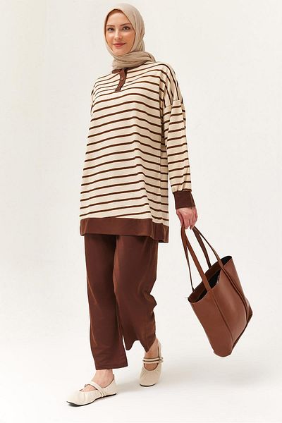 CALİENTE Buttoned Collar Striped Double Suit Brown