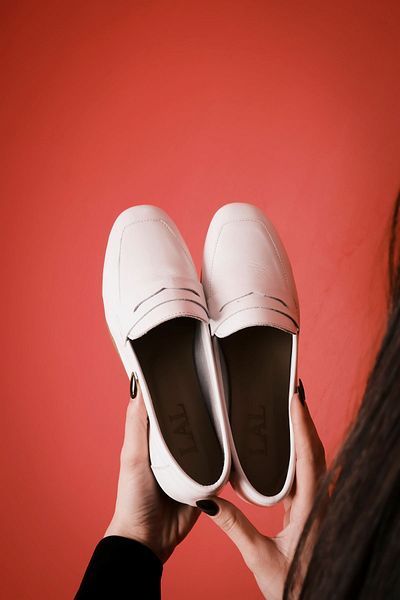 Lal Shoes & Bags Balerina de damă Village din piele naturală cu detaliu de cusut-alb