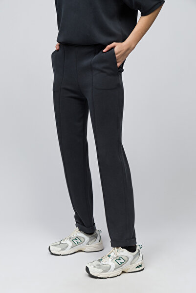 Dexia Huesca - Front Rib Detailed Pique Modal Fabric Slim Fit Carrot Cut Trousers - Anthracite Color