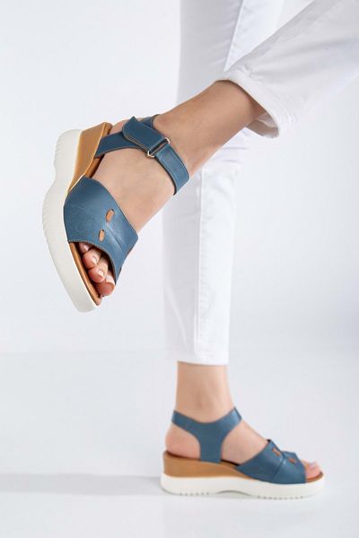 ANALİN SHOES Sandale de damă cu talpă înaltă cu bretele puternice - albastru denim