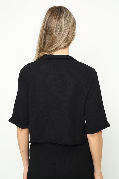 Mythologie Černý dámský Crop Top - košile na knoflíky, zavinovací látka, červené rukávy