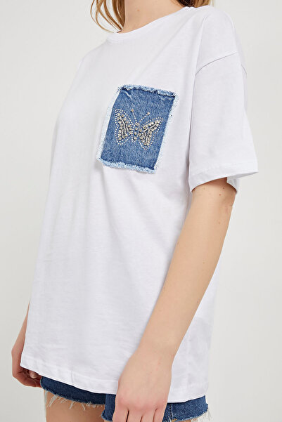 Arma Life Γυναικείο καλοκαιρινό λευκό μπλουζάκι με τσέπες από πέτρα πεταλούδα