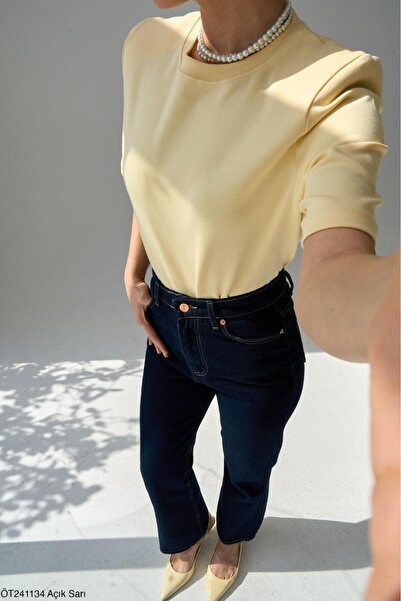 CADDELAMODA Γυναικείο T-Shirt με λαιμόκοψη με λαιμόκοψη με υφή Basic