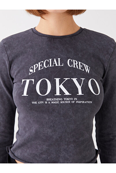 LC Waikiki Bedrucktes langärmliges Damen-Crop mit Rundhalsausschnitt