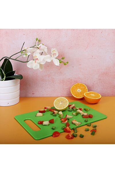 ROYALFORD لوح تقطيع بقاعدة غير قابلة للانزلاق RF7324 من رويال فورد