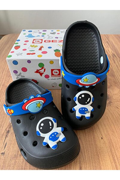 GEZER Erkek Çocuk  Sandalet Terlik Astronot Desenli Siyah-Beyaz
