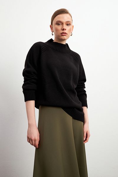 Bipantolon Pulover lung de bază cu guler vertical, negru, cu textura moale