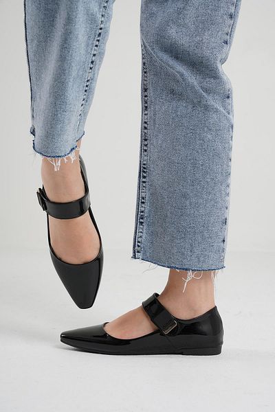 Beyond Women's Black Velcro Single Strap Patent Leather Ballerinas Byndkp8725