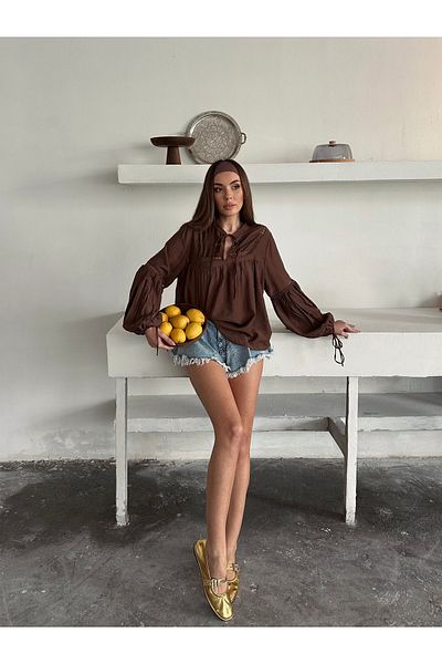 BELLA FASHION Блуза с бродирани ръкави и яка от дантела