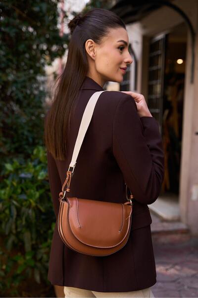 Madamra Barna női kontrasztos varrott keresztpántos kézi és válltáska