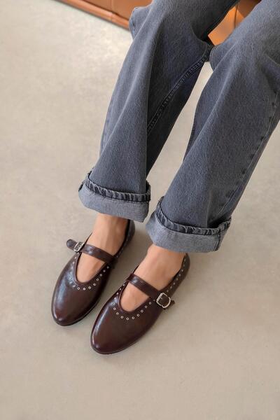 STRASWANS Women's Crinkled Leather Ballerinas Claret Red