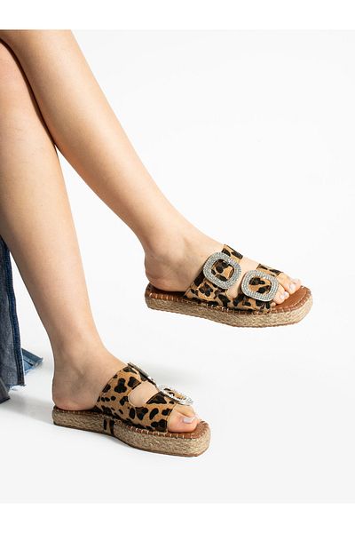 ALEMDAR AYAKKABI Γυναικείες παντόφλες WİNK Leopard Stone με λεπτομέρεια με αγκράφα