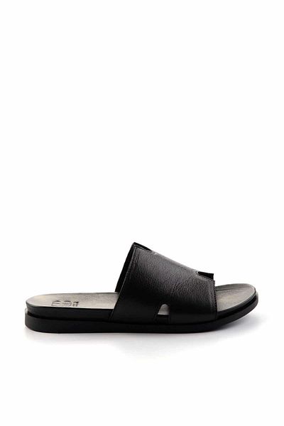 Bambi Black Genuine Leather Women's Slippers K04724670003