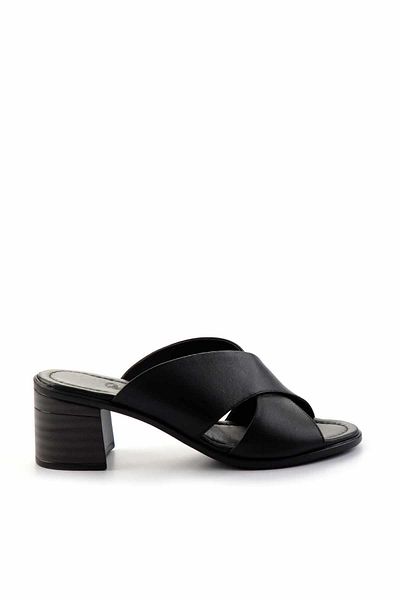 Bambi Black Leather Women's Slippers K04290023403