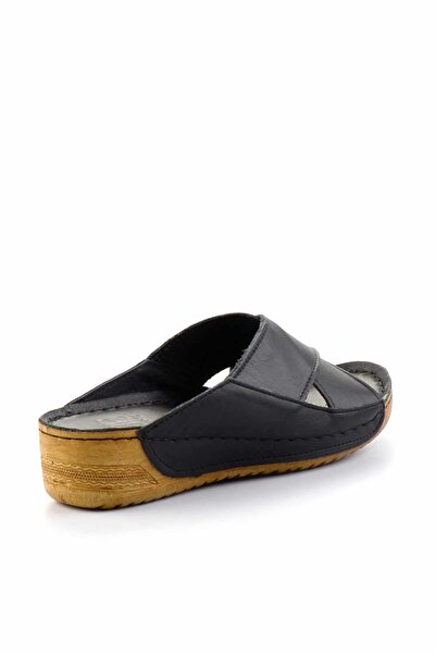 Bambi Siyah Leather Kadın Terlik K04331031203