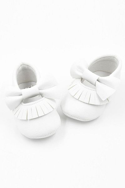 Le Mabelle White Bow Tassel Baby Shoes