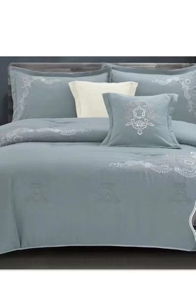 smart home Embroidered two-sided quilt set, two-sided mattress, consisting of 6 pieces