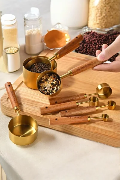 Yuva Concept Different Sizes Stainless Steel Wooden Handle Measuring Spoon Set Measuring Cup