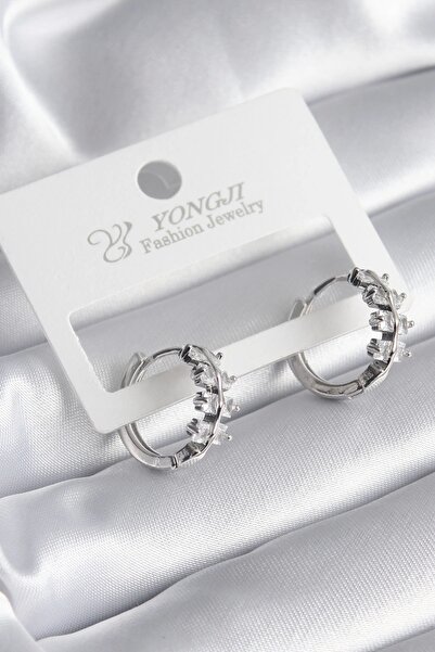 Clariss أقراط نسائية من النحاس الفضي اللون بحجر الزركون