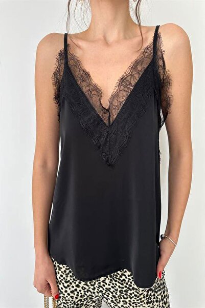 KUPAKIZI Kadın siyah v yaka dantelli bluz