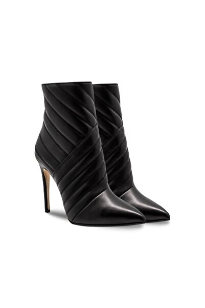 Vario Hakiki Deri Kadın Kapitone Desenli Sivri Burun Topuklu Bot Sıyah (BLACK)