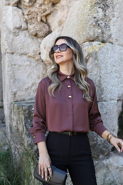 bytugcekaya Кафява сатенена риза със златни копчета