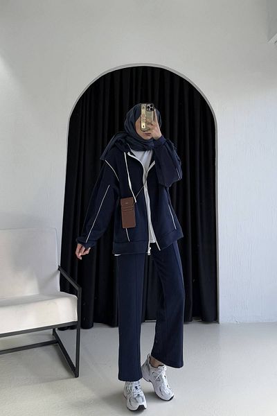Melike Tatar Dark Blue Three Thread Piping Suit 32-3410