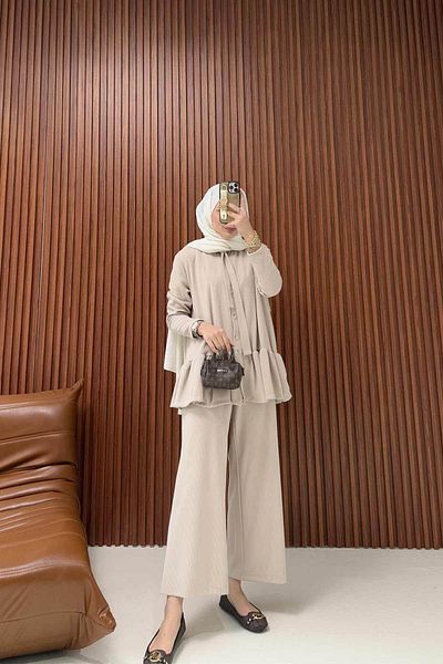 Melike Tatar 6-694 Model Stone Ruffle Suit