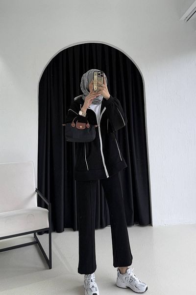 Melike Tatar Black Three Thread Piping Suit 32-3410