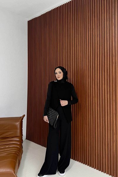 Melike Tatar Black Button Detailed Crepe Vest 32-2302