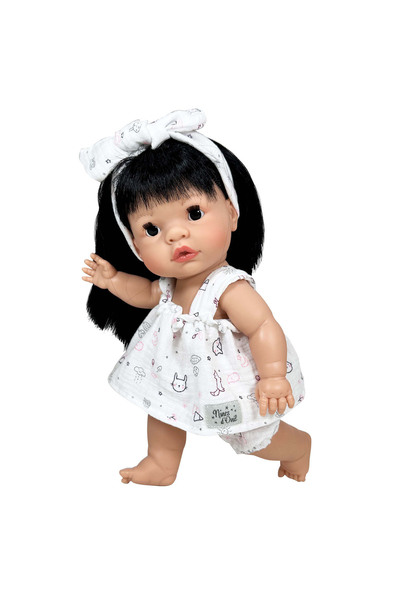 OEM Păpușa Nines D'onil, Joy, cu păr castaniu, rochie albă, cu parfum de vani...