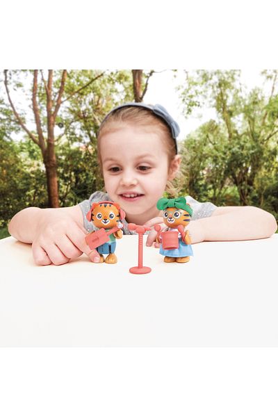 Hape Wooden Toy - Milo & Melody (11 PIECES)