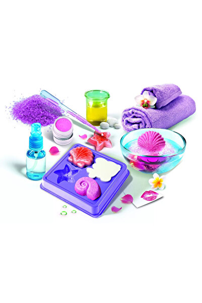 As Επιστήμη και Παιχνίδι: Spa Salon και Αρωματικά Σαπούνια, 8 Χρόνια, Clementoni