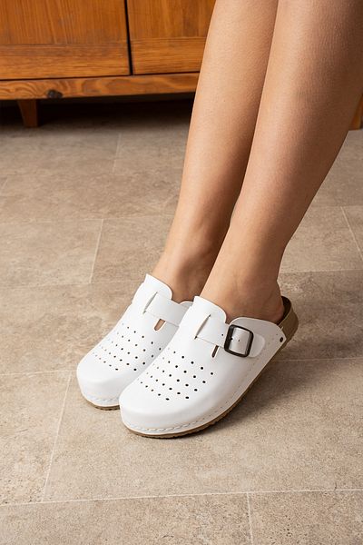 DOGİYE Λευκές διάτρητες παντόφλες Comfort