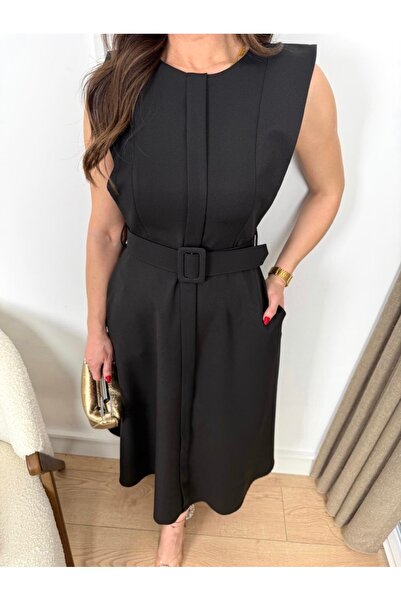 Butik Aura Mou Siyah Bisiklet Yaka Sıfır Kol Cepli Kemerli Kloş Elbise