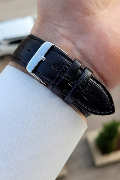 Pierre Cardin Kasası Metalik Kordonu Siyah Renk 2 Yıl Garantili 44 Mm Erkek Kol Saati