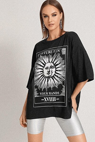 NoVibe Γυναικείο μπλουζάκι Future Is Your Hands Oversize