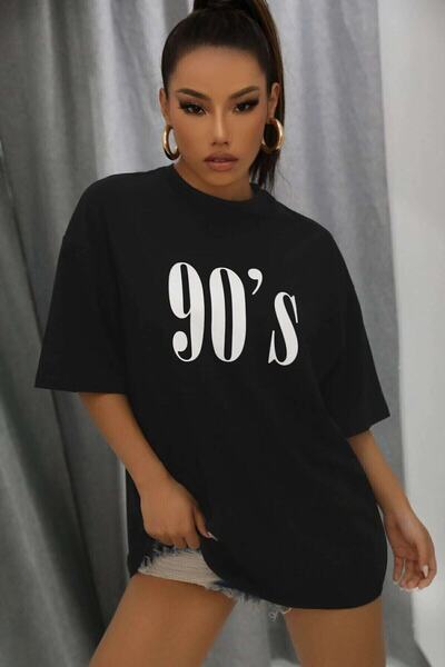 NoVibe Women's 90's Printed Oversize T-shirt