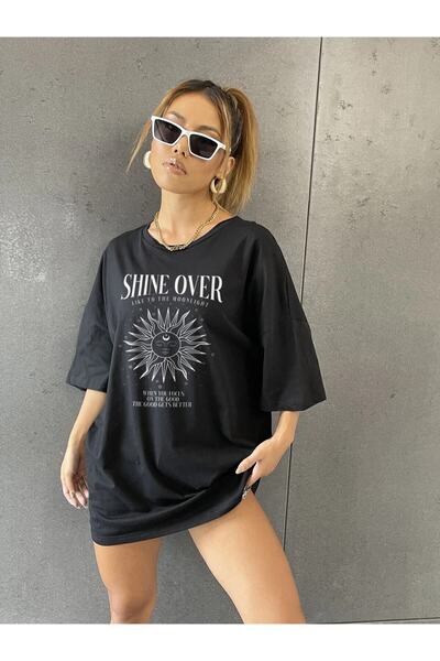 NoVibe Shine Over Bright Moonlight Printed Oversize T-shirt