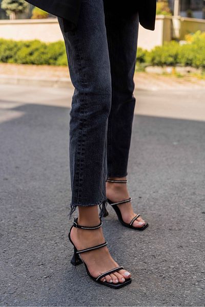 NİŞANTAŞI SHOES Sofia Black Satin Stone - Sandale de damă cu toc