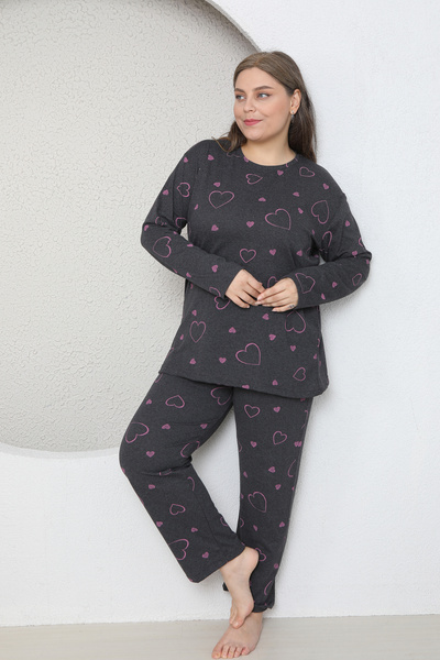 FAMES PİJAMA NAGY MÉRETŰ SZÍV MINTÁS SZEZONÁLIS HOSSZÚ UJJÚ PIZSAMA SZETT