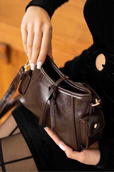 H&D COLLECTİON BAGET MODEL KÜÇÜK BOY YANDAN CEPLİ UZUN ASKILI OMUZ ÇANTASI 109