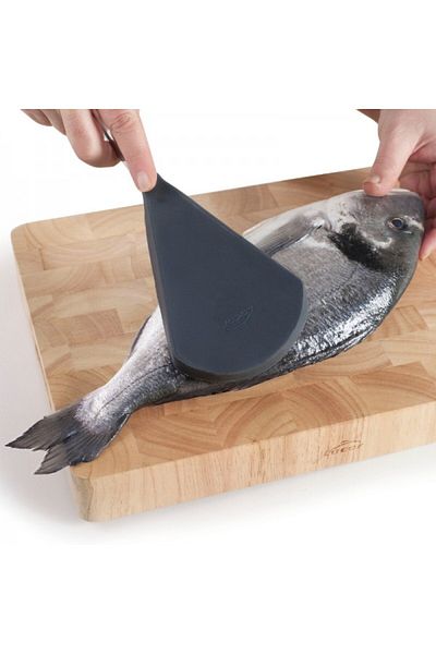 Lacor Curatator pentru solzi de peste cu lama dublu zimtata si husa din silicon, Clean&Safe, 30 cm