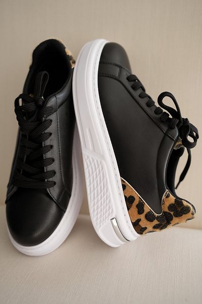 selinshoes Pantofi de damă cu model leopard Heyla cu detaliu dungi argintii - NEGRU