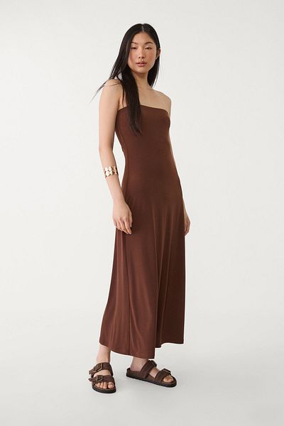 Stradivarius Off-the-shoulder flared midi dress