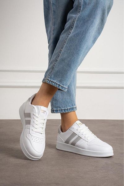 galya shoes White and BlaCk velCro Women's Sports Shoes