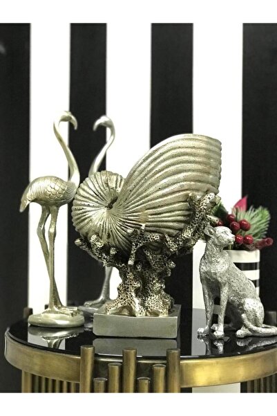 Mirsa Global Dekoratif Mercan Üzerinde Deniz Kabuğu Biblo Midye